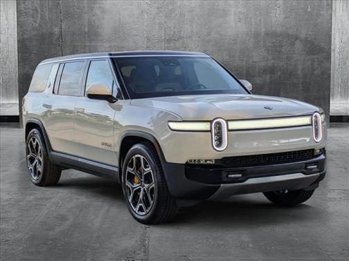 2023 Rivian R1S Adventure