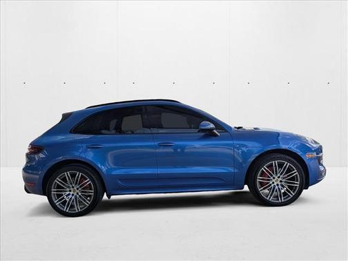 2015 Porsche Macan Turbo