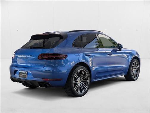 2015 Porsche Macan Turbo