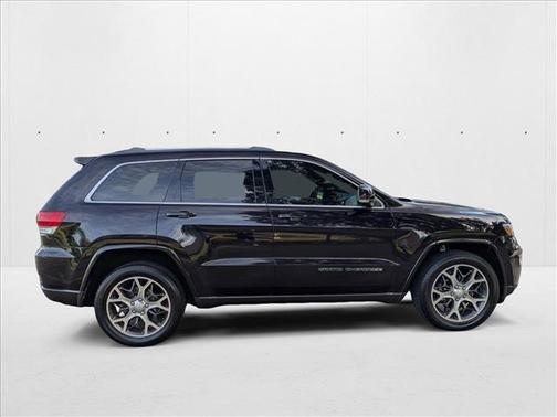 2018 Jeep Grand Cherokee Sterling Edition