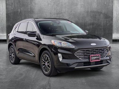 2021 Ford Escape Titanium