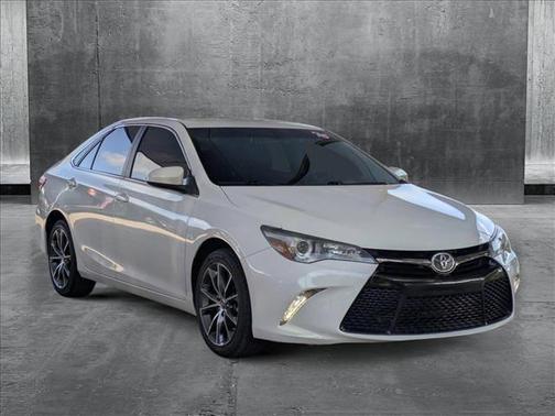 2016 Toyota Camry XSE
