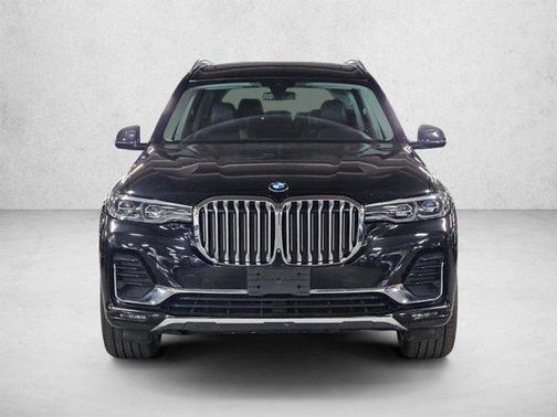 Black Sapphire Metallic 2021 BMW X7 xDrive40i