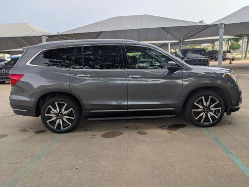 2022 Honda Pilot AWD Elite