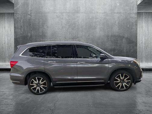 2022 Honda Pilot AWD Elite