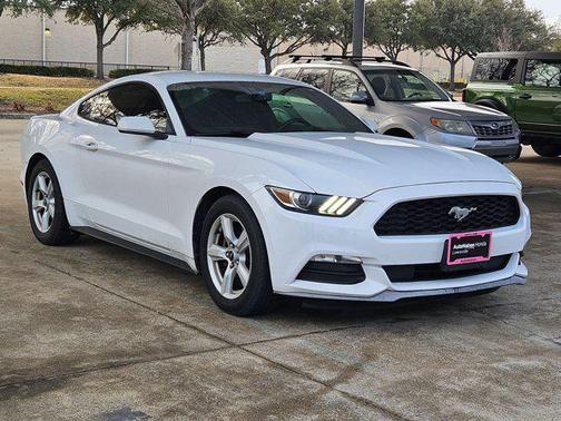 2016 Ford Mustang V6