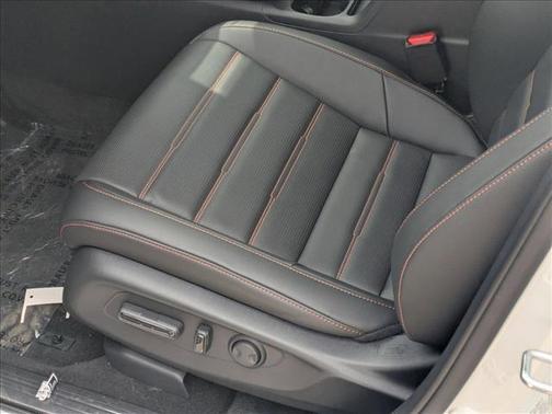 Platinum White Pearl 2026 Honda CR-V Hybrid Sport-L FWD