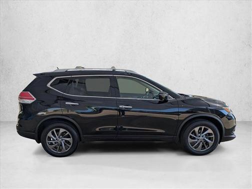 Magnetic Black 2016 Nissan Rogue SL