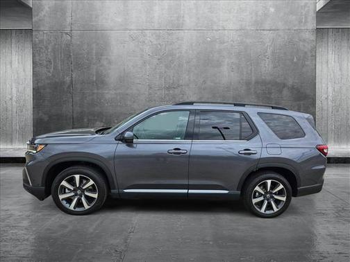 2025 Honda Pilot Touring 8-Passenger