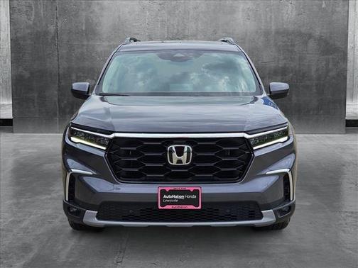 2025 Honda Pilot Touring 8-Passenger