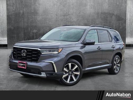2025 Honda Pilot Touring 8-Passenger