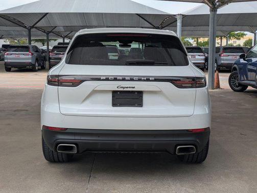 Carrara White Metallic 2019 Porsche Cayenne Cayenne