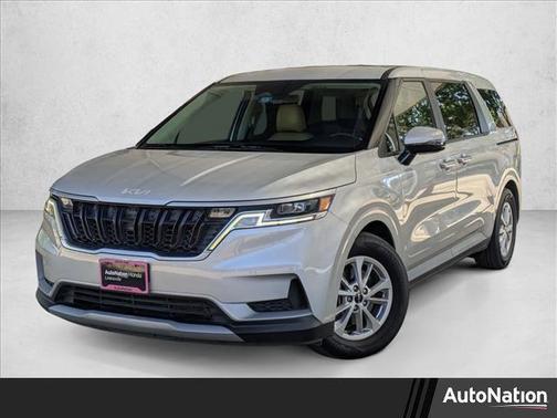 2022 Kia Carnival LXS