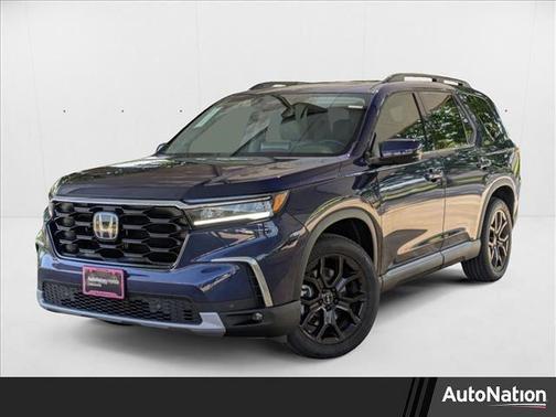 2025 Honda Pilot Touring 8-Passenger