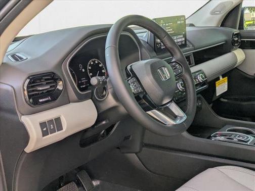 2025 Honda Pilot Touring 8-Passenger