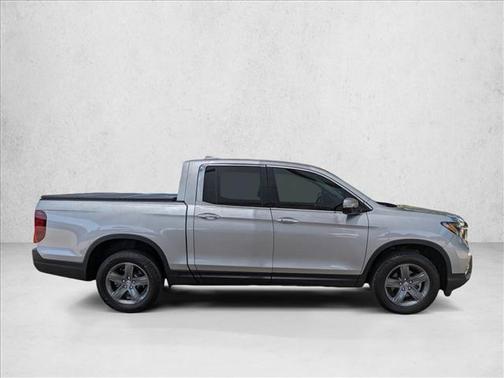 Lunar Silver Metallic 2023 Honda Ridgeline RTL-E