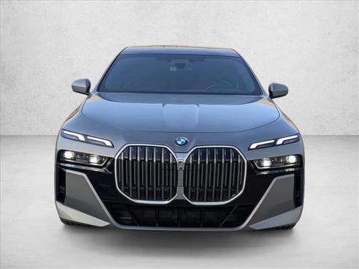 2023 BMW 740 i