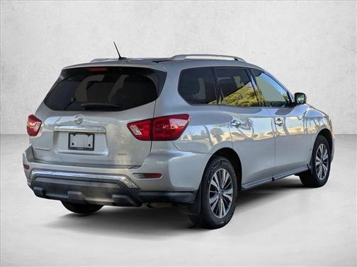 2017 Nissan Pathfinder S
