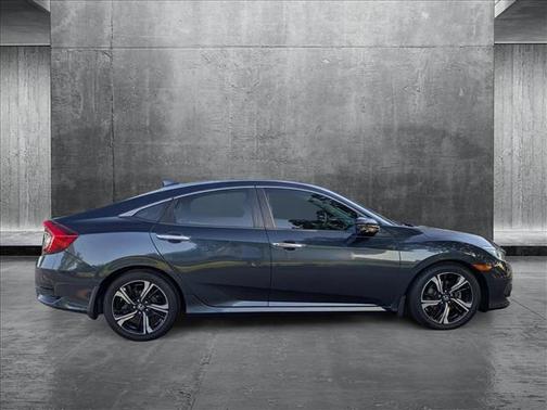 2017 Honda Civic Touring