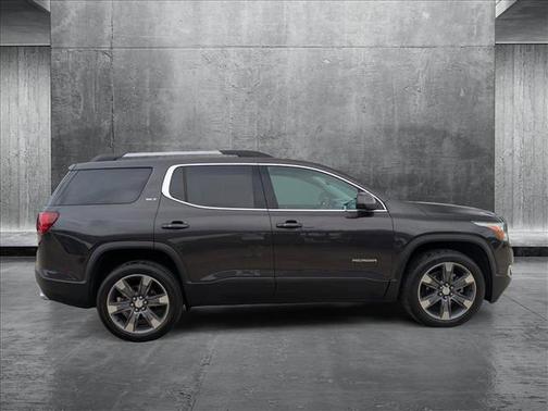 2017 GMC Acadia SLT-2