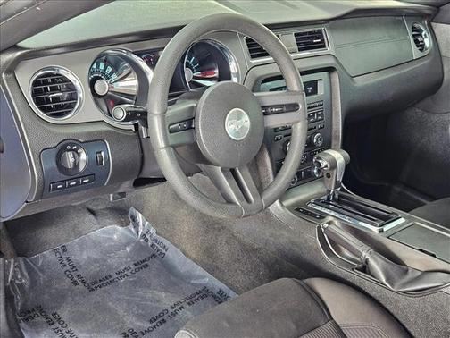 2012 Ford Mustang V6