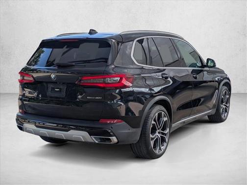 Black Sapphire Metallic 2022 BMW X5 sDrive40i