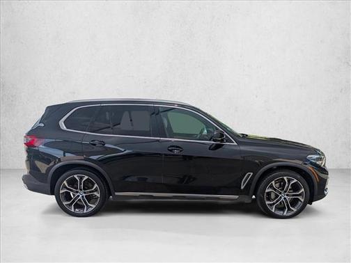 Black Sapphire Metallic 2022 BMW X5 sDrive40i