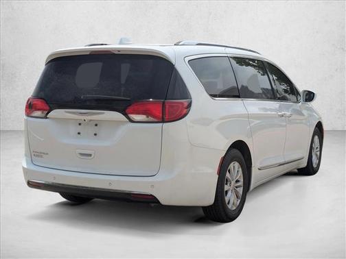 Bright White Clearcoat 2018 Chrysler Pacifica Touring-L