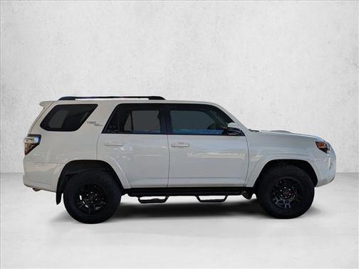 2022 Toyota 4Runner TRD Off Road