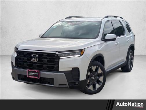 Platinum White Pearl 2026 Honda Pilot Touring 8-Passenger