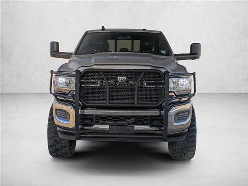 2022 RAM 2500 Tradesman Crew Cab 4x4 6'4' Box