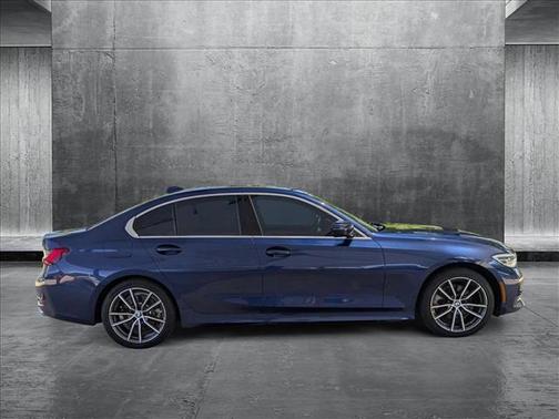 2019 BMW 330 330i