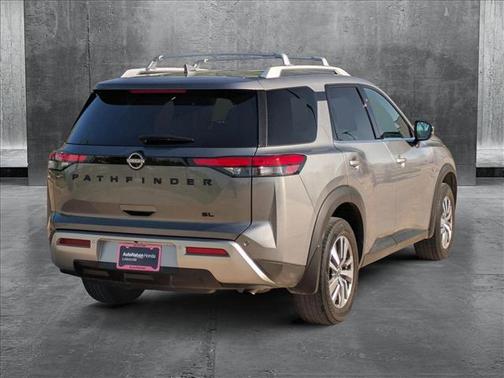 2023 Nissan Pathfinder SL FWD