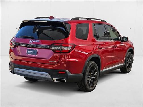 2025 Honda Pilot Touring 8-Passenger