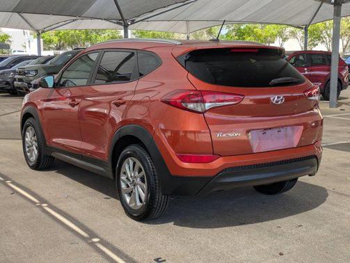 2016 Hyundai TUCSON SE