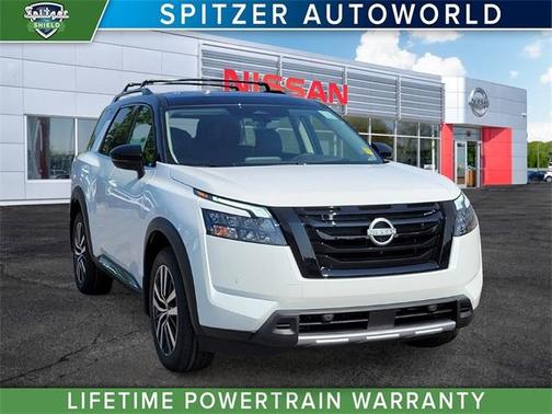 2025 Nissan Pathfinder Platinum