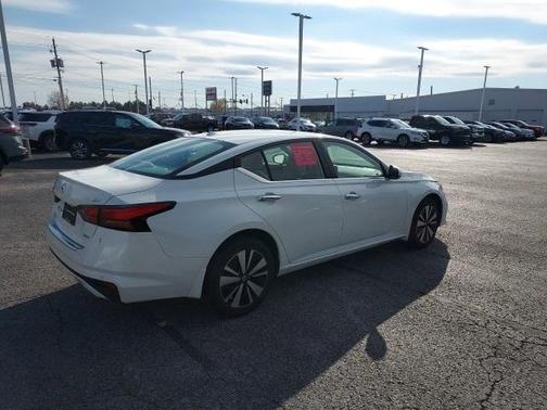 2022 Nissan Altima 2.5 SV