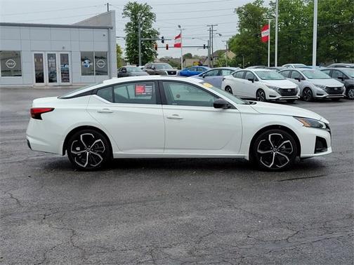 2024 Nissan Altima 2.5 SR
