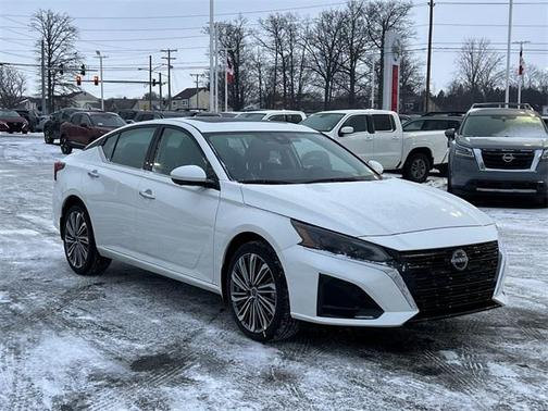 2025 Nissan Altima SL