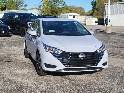 2025 Nissan Versa 1.6 SV