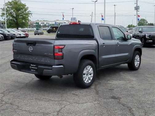 2023 Nissan Frontier SV
