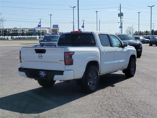 2025 Nissan Frontier SV