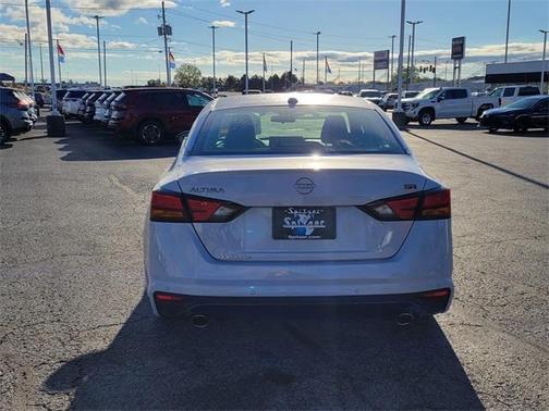 2025 Nissan Altima SR