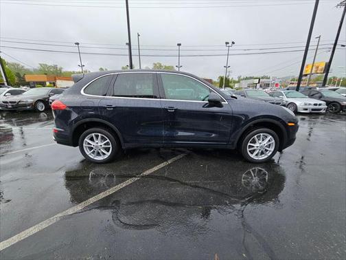 2016 Porsche Cayenne Base