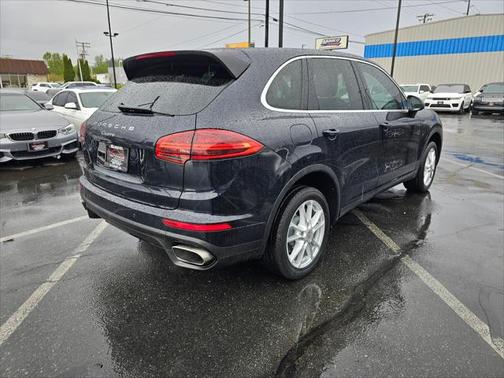 2016 Porsche Cayenne Base