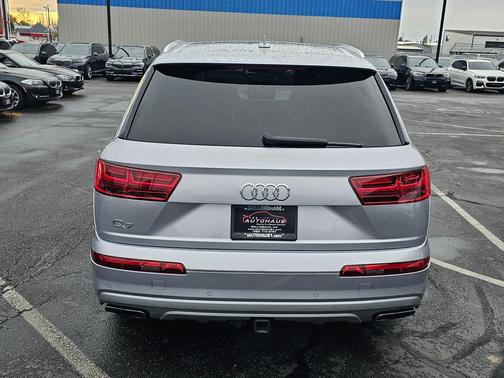 2019 Audi Q7 55 Premium Plus