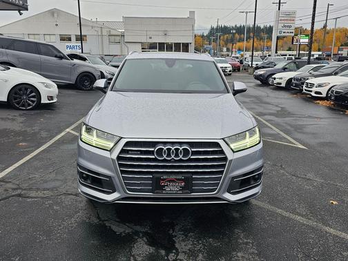 2019 Audi Q7 55 Premium Plus