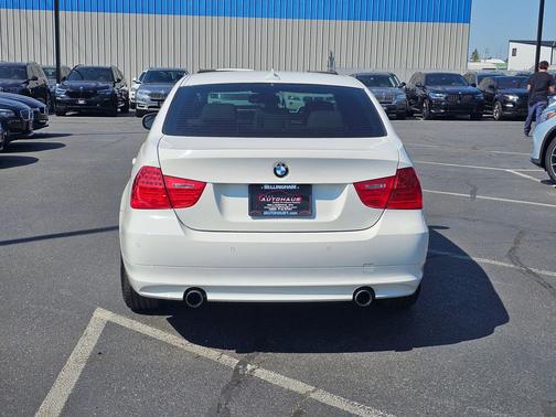 2011 BMW 335 335i