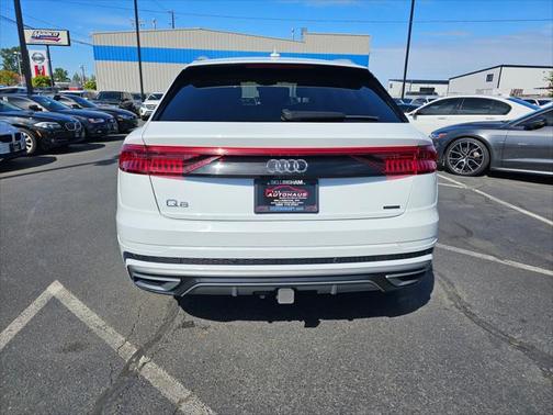2021 Audi Q8 55 Premium