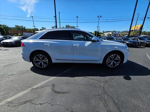 2021 Audi Q8 55 Premium
